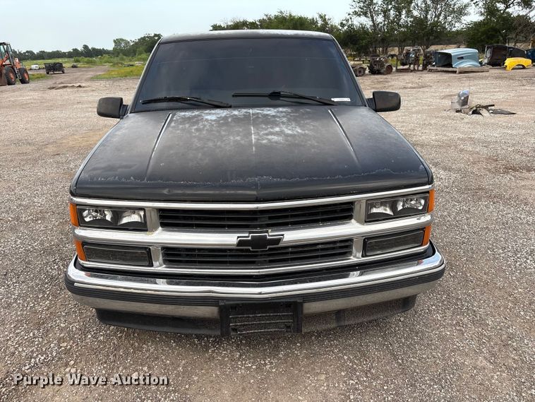image for item EW8996 1997 Chevrolet C1500 Ext. Cab pickup truck