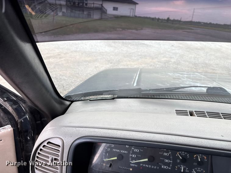 image for item EW8996 1997 Chevrolet C1500 Ext. Cab pickup truck