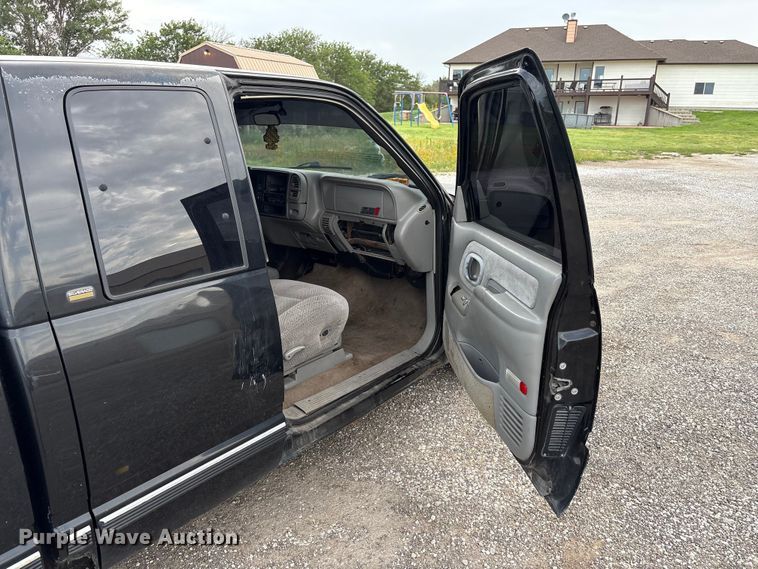 image for item EW8996 1997 Chevrolet C1500 Ext. Cab pickup truck