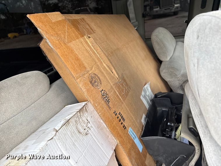 image for item EW8996 1997 Chevrolet C1500 Ext. Cab pickup truck