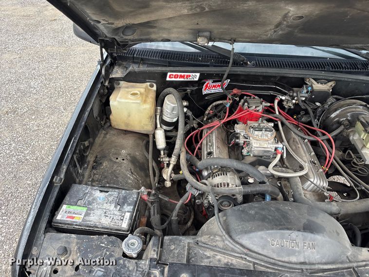 image for item EW8996 1997 Chevrolet C1500 Ext. Cab pickup truck