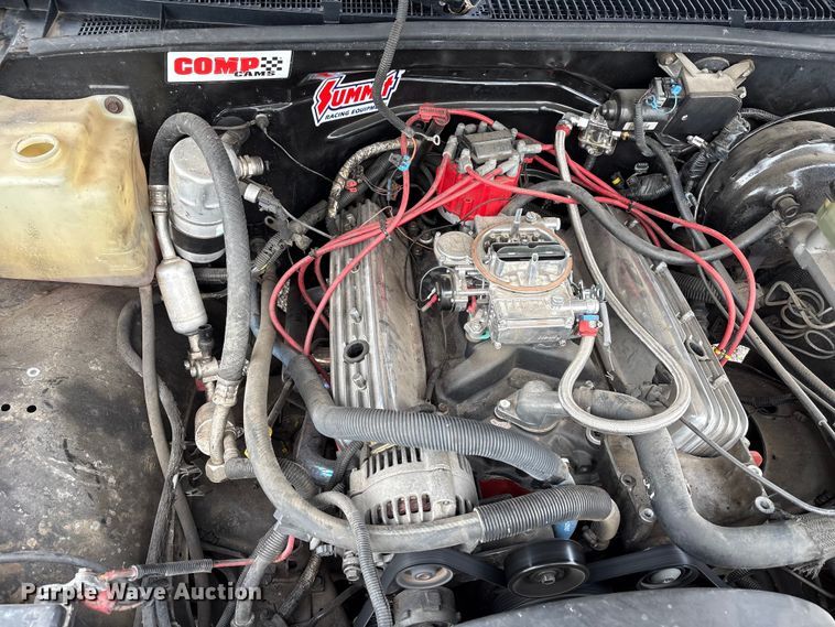 image for item EW8996 1997 Chevrolet C1500 Ext. Cab pickup truck