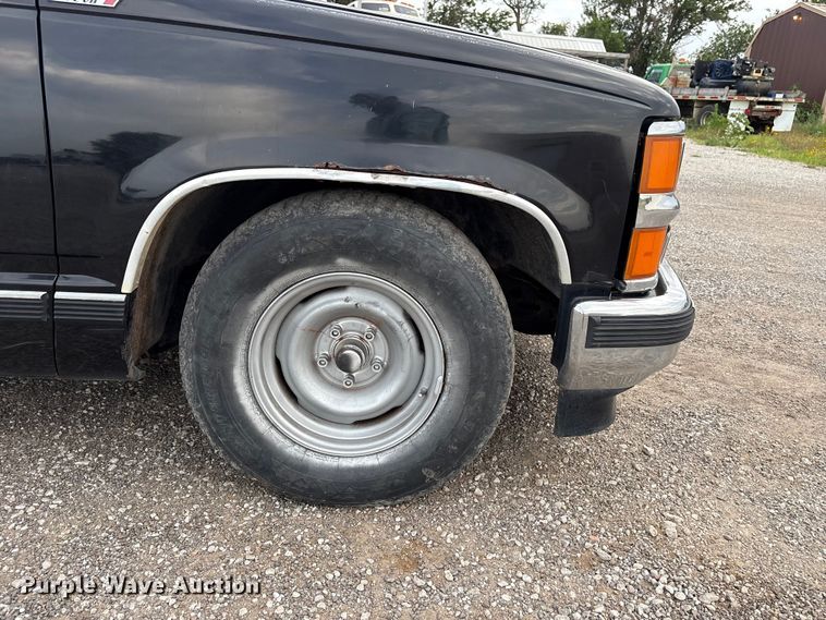 image for item EW8996 1997 Chevrolet C1500 Ext. Cab pickup truck