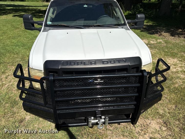 image for item EW8997 2008 Ford F550 Super Duty flatbed truck