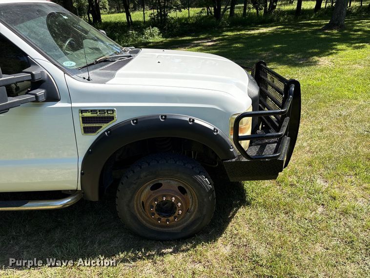 image for item EW8997 2008 Ford F550 Super Duty flatbed truck