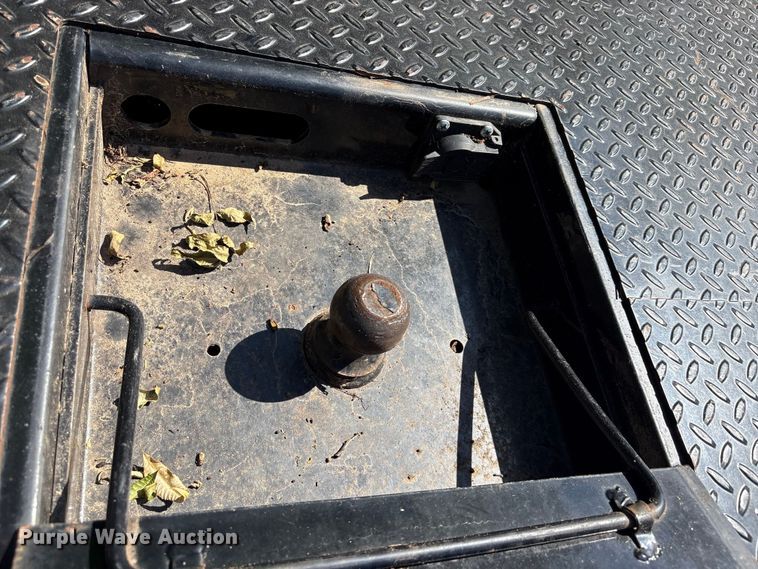 image for item EW8997 2008 Ford F550 Super Duty flatbed truck