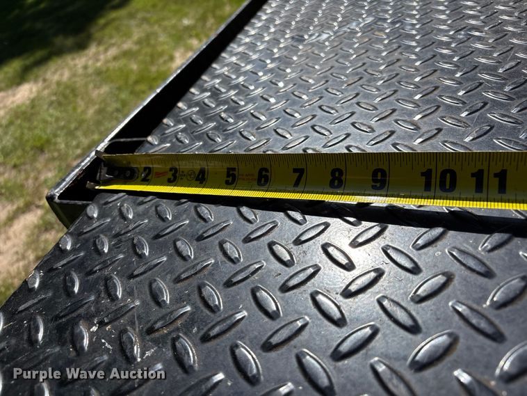 image for item EW8997 2008 Ford F550 Super Duty flatbed truck