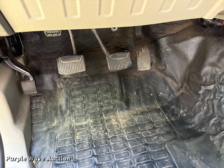 image for item EW8997 2008 Ford F550 Super Duty flatbed truck