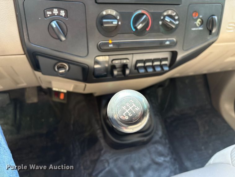 image for item EW8997 2008 Ford F550 Super Duty flatbed truck