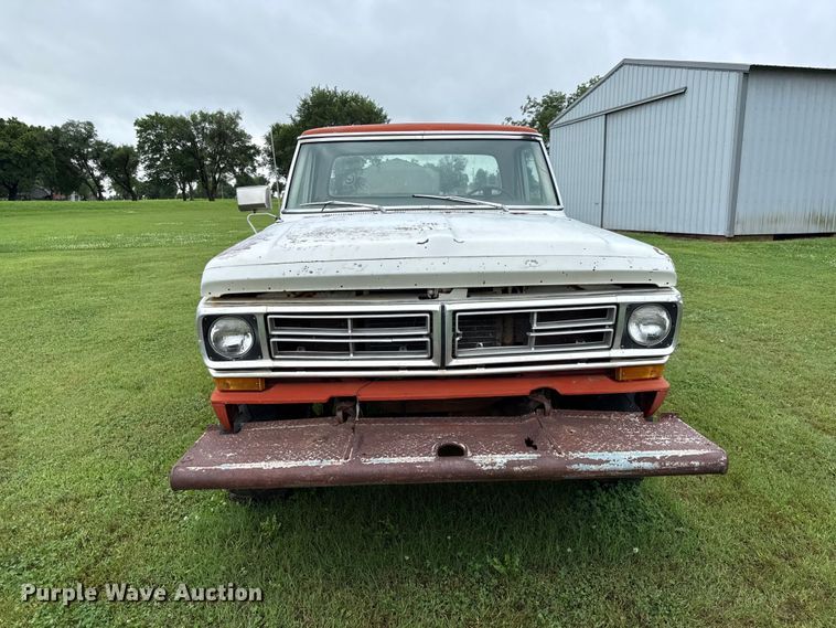 image for item EX1995 1975 Ford F250 flatbed pickup truck
