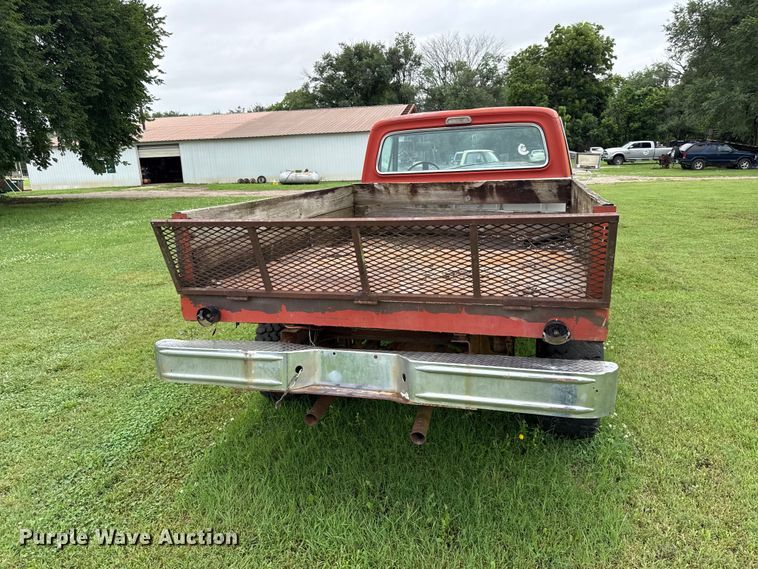 image for item EX1995 1975 Ford F250 flatbed pickup truck