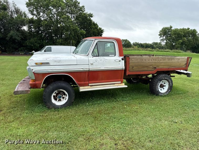 image for item EX1995 1975 Ford F250 flatbed pickup truck