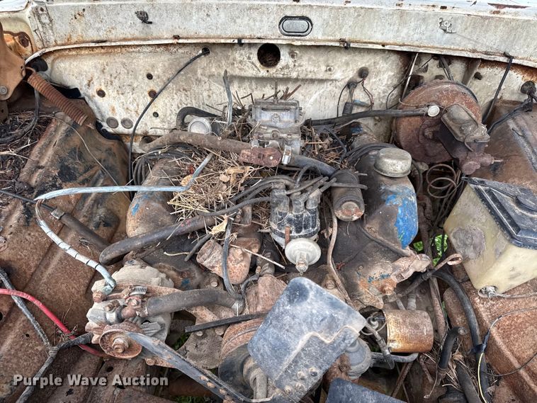 image for item EX1995 1975 Ford F250 flatbed pickup truck
