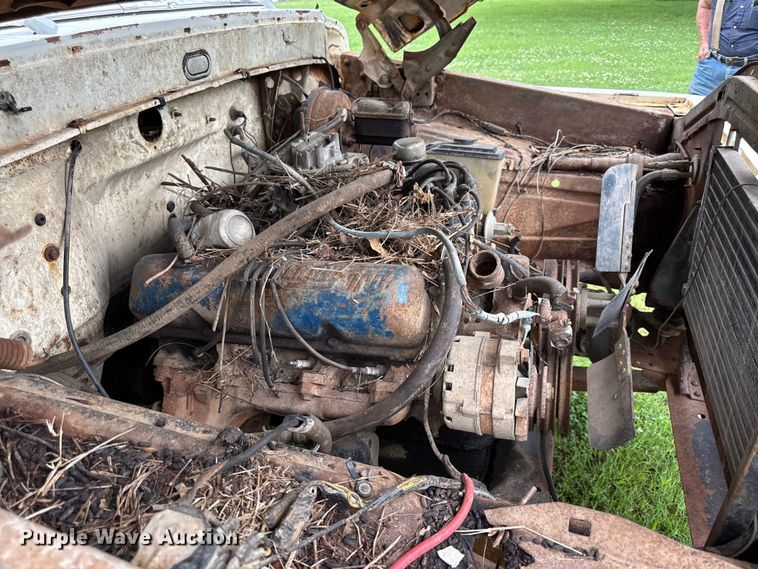 image for item EX1995 1975 Ford F250 flatbed pickup truck