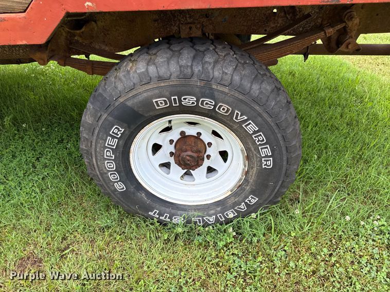 image for item EX1995 1975 Ford F250 flatbed pickup truck