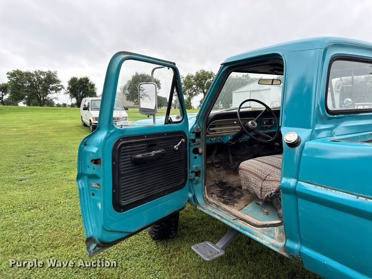 image for item EX1996 1970 Ford F250 pickup truck