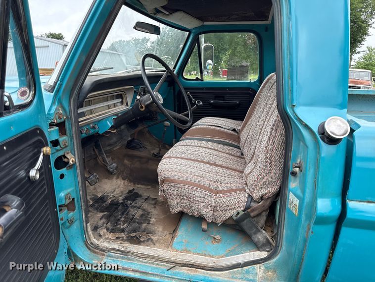 image for item EX1996 1970 Ford F250 pickup truck