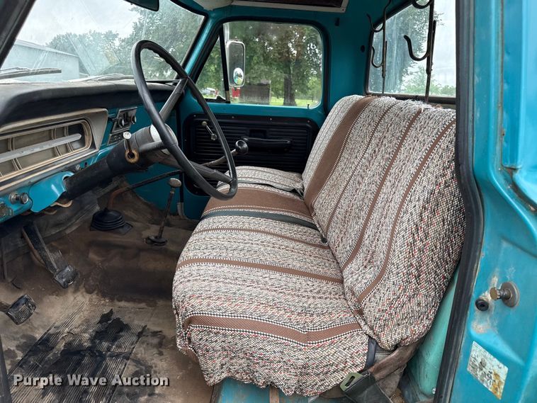 image for item EX1996 1970 Ford F250 pickup truck