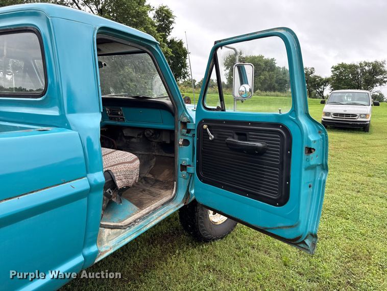 image for item EX1996 1970 Ford F250 pickup truck