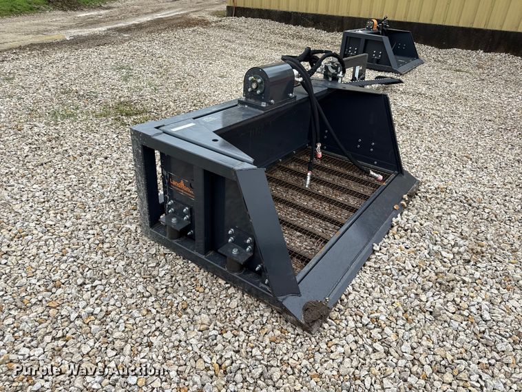 image for item EX2000 2025 LandHonor HSB-12-72W skid steer screening bucket