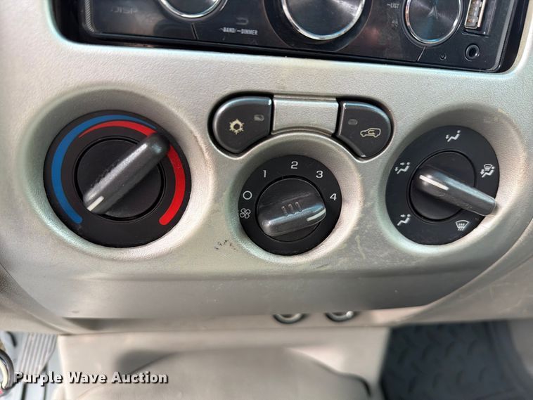 image for item EX2506 2007 Chevrolet Colorado pickup truck