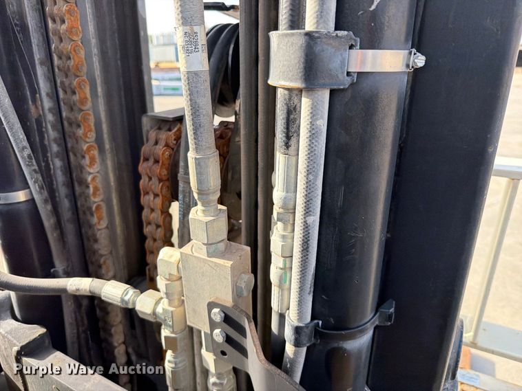 image for item EX2520 2021 Yale Veracitor 110VX forklift
