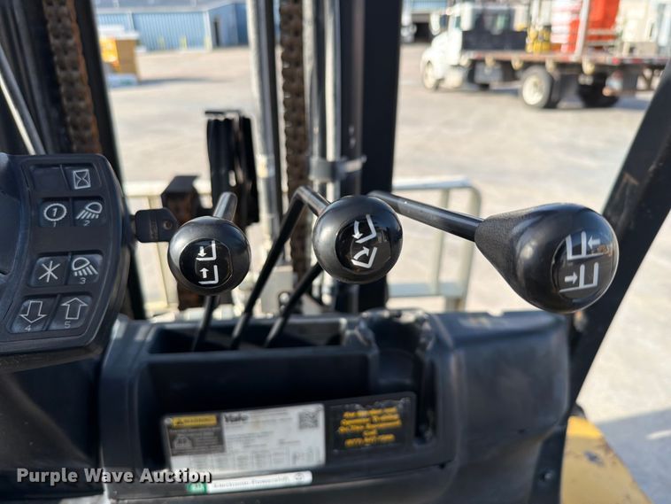 image for item EX2520 2021 Yale Veracitor 110VX forklift