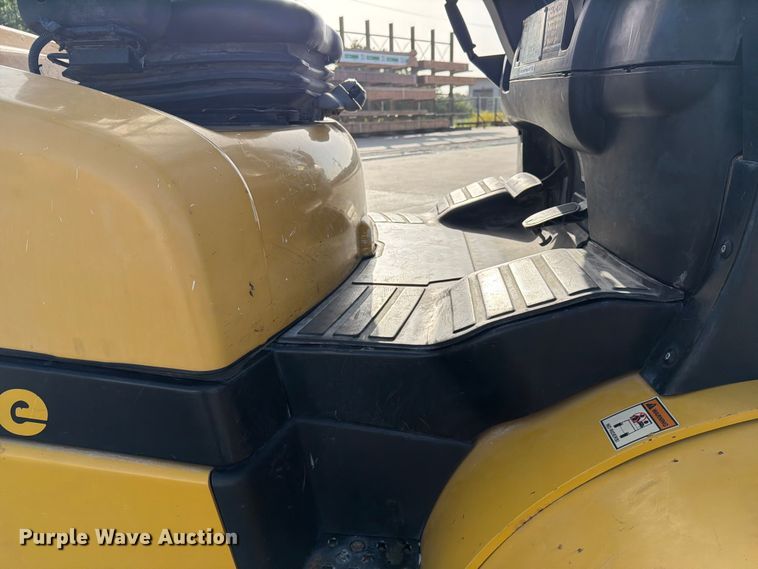 image for item EX2520 2021 Yale Veracitor 110VX forklift