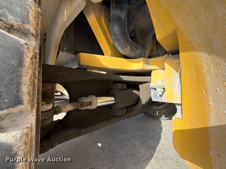 image for item EX2520 2021 Yale Veracitor 110VX forklift