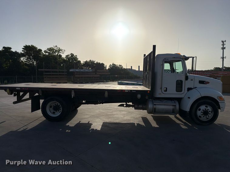 image for item EX2521 2018 Peterbilt 337 flatbed truck