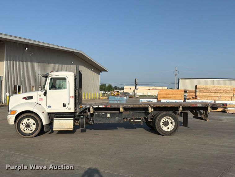 image for item EX2521 2018 Peterbilt 337 flatbed truck