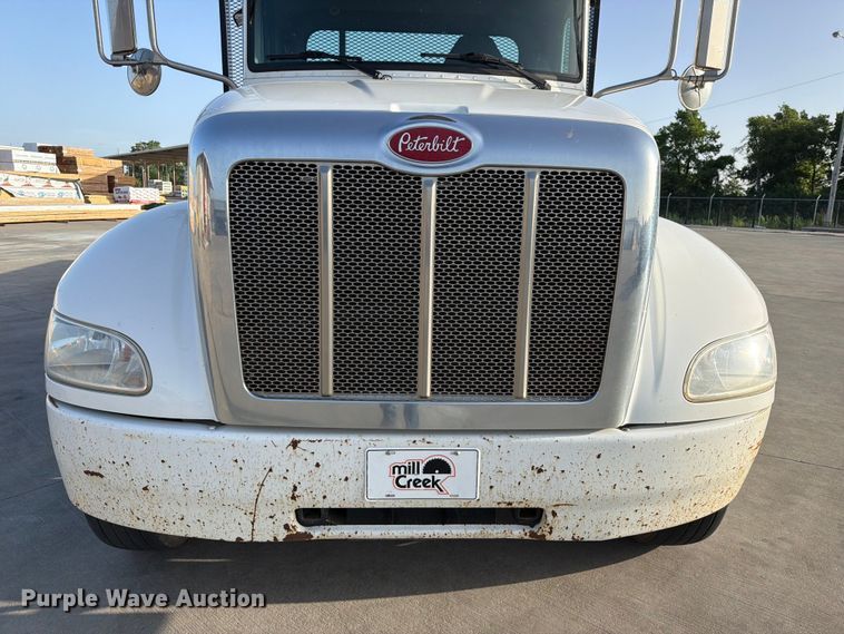 image for item EX2521 2018 Peterbilt 337 flatbed truck