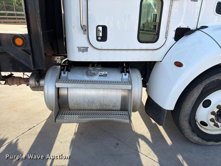 image for item EX2521 2018 Peterbilt 337 flatbed truck