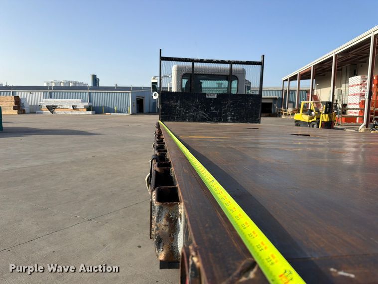 image for item EX2521 2018 Peterbilt 337 flatbed truck
