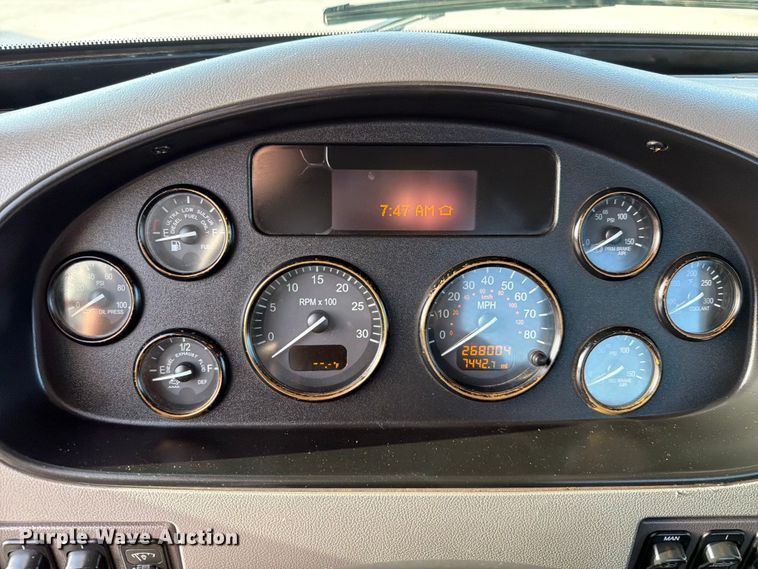 image for item EX2521 2018 Peterbilt 337 flatbed truck