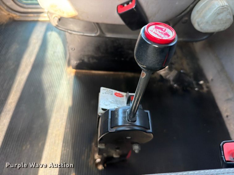 image for item EX2521 2018 Peterbilt 337 flatbed truck