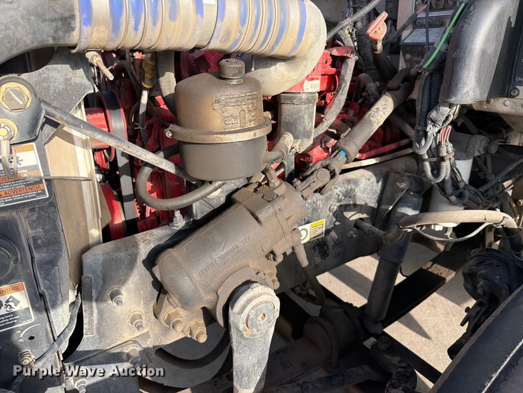 image for item EX2521 2018 Peterbilt 337 flatbed truck