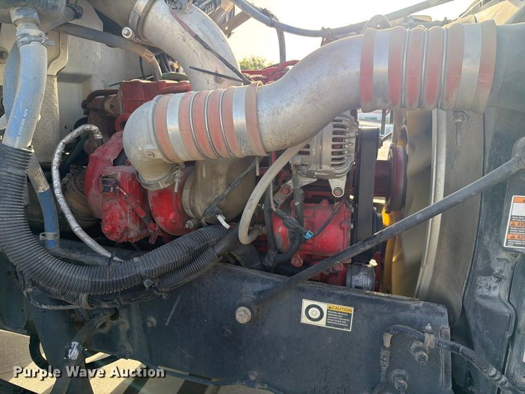 image for item EX2521 2018 Peterbilt 337 flatbed truck