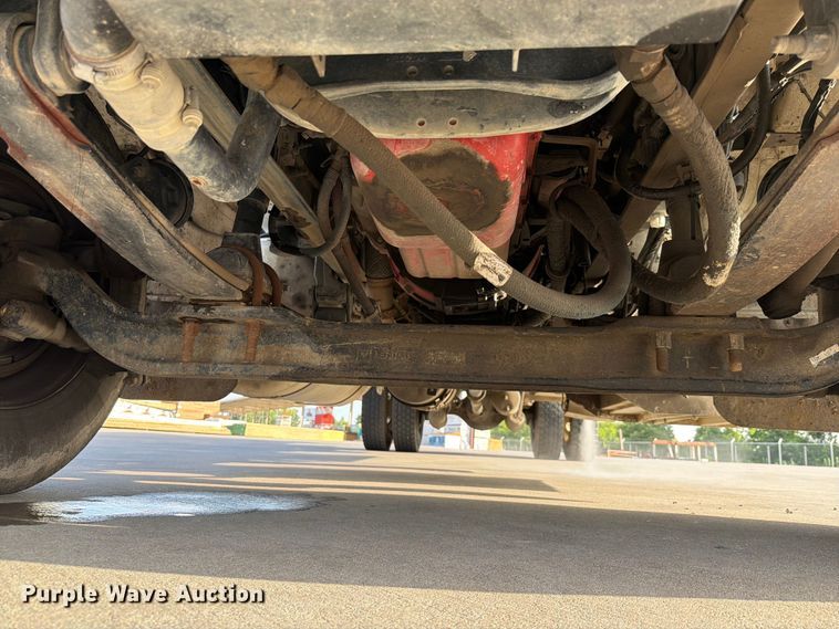image for item EX2521 2018 Peterbilt 337 flatbed truck