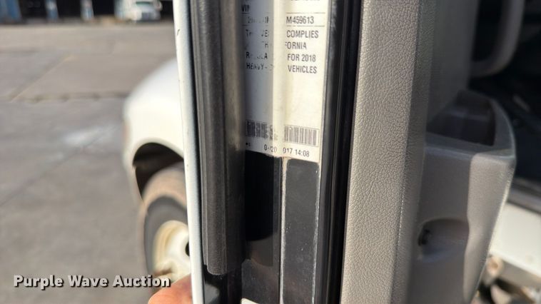 image for item EX2521 2018 Peterbilt 337 flatbed truck