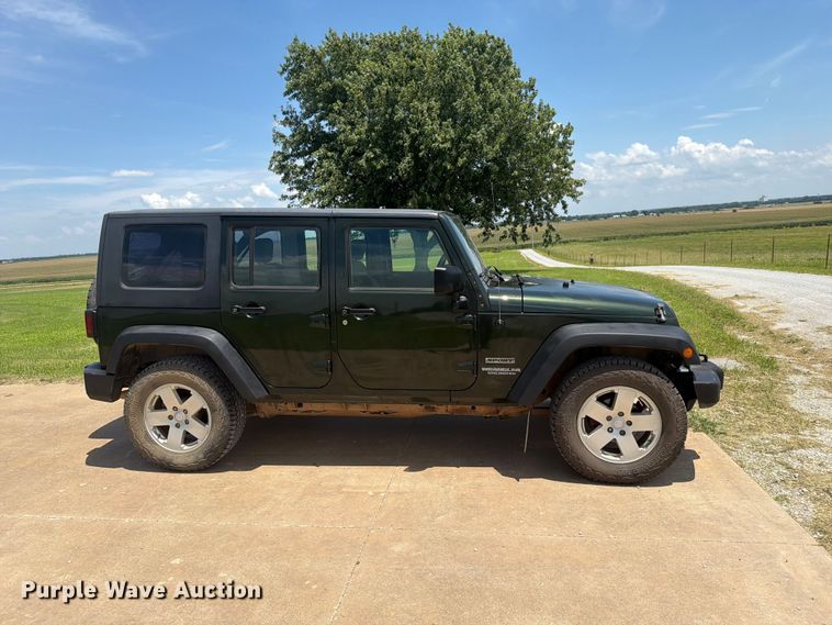 image for item EX4022 2010 Jeep Wrangler Unlimited SUV