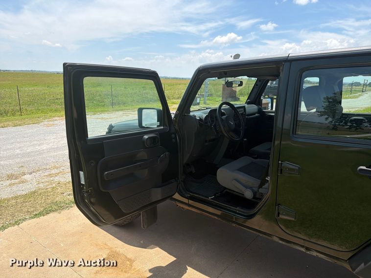 image for item EX4022 2010 Jeep Wrangler Unlimited SUV