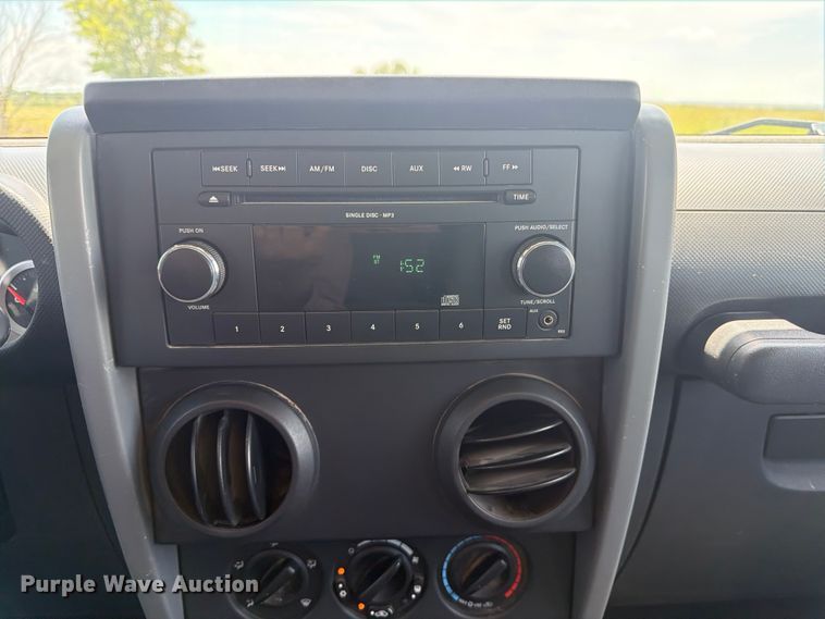 image for item EX4022 2010 Jeep Wrangler Unlimited SUV