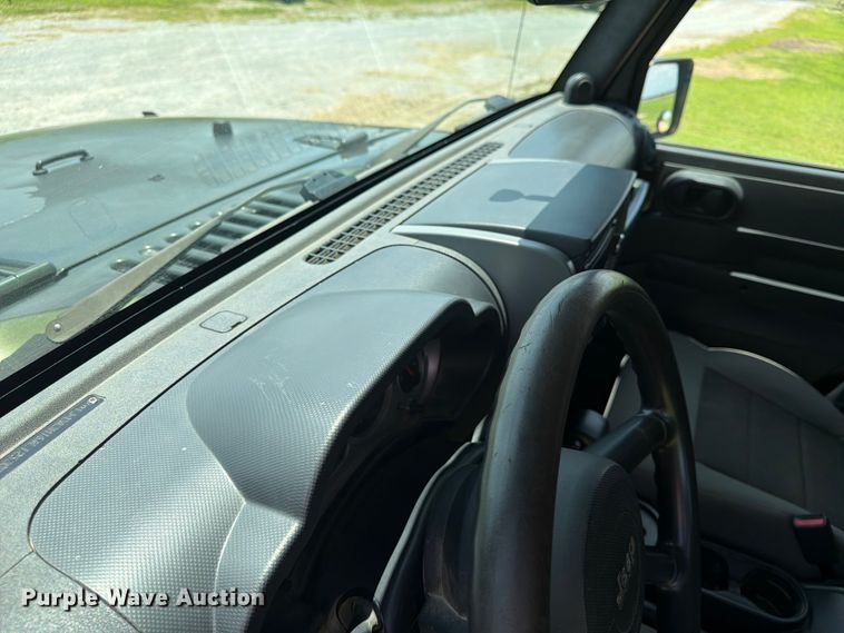 image for item EX4022 2010 Jeep Wrangler Unlimited SUV