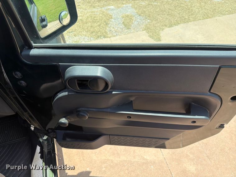 image for item EX4022 2010 Jeep Wrangler Unlimited SUV