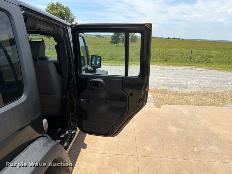 image for item EX4022 2010 Jeep Wrangler Unlimited SUV