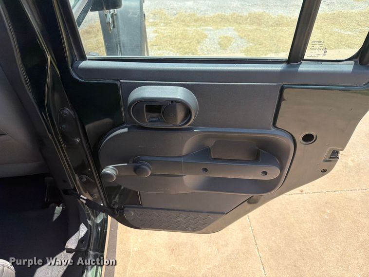 image for item EX4022 2010 Jeep Wrangler Unlimited SUV