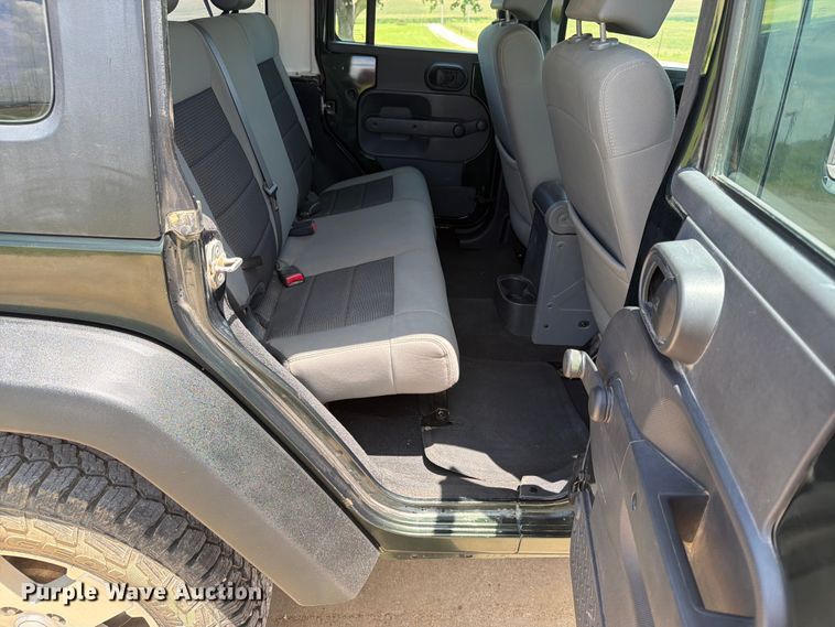image for item EX4022 2010 Jeep Wrangler Unlimited SUV
