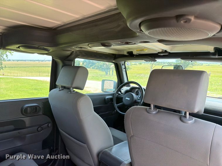 image for item EX4022 2010 Jeep Wrangler Unlimited SUV