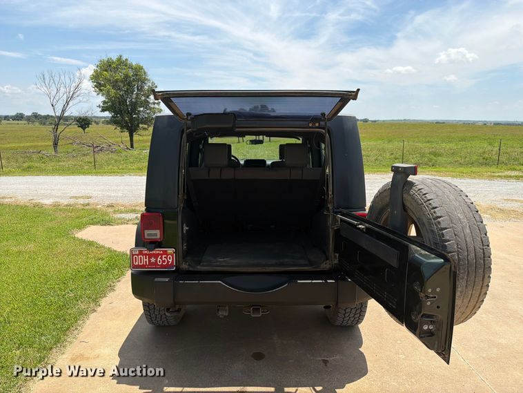 image for item EX4022 2010 Jeep Wrangler Unlimited SUV